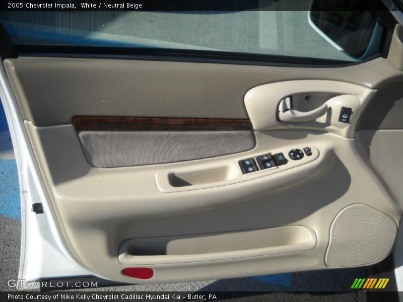 White / Neutral Beige 2005 Chevrolet Impala