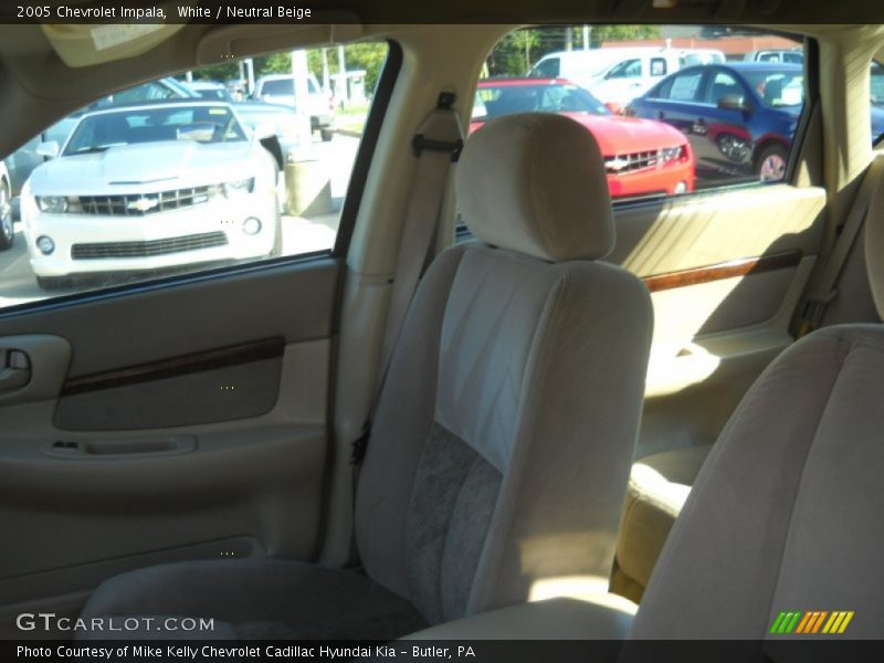 White / Neutral Beige 2005 Chevrolet Impala