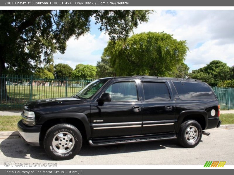 Onyx Black / Light Gray/Neutral 2001 Chevrolet Suburban 1500 LT 4x4