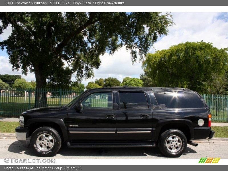 Onyx Black / Light Gray/Neutral 2001 Chevrolet Suburban 1500 LT 4x4