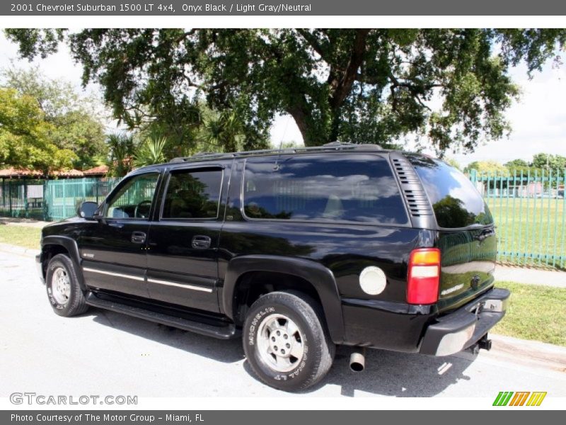 Onyx Black / Light Gray/Neutral 2001 Chevrolet Suburban 1500 LT 4x4