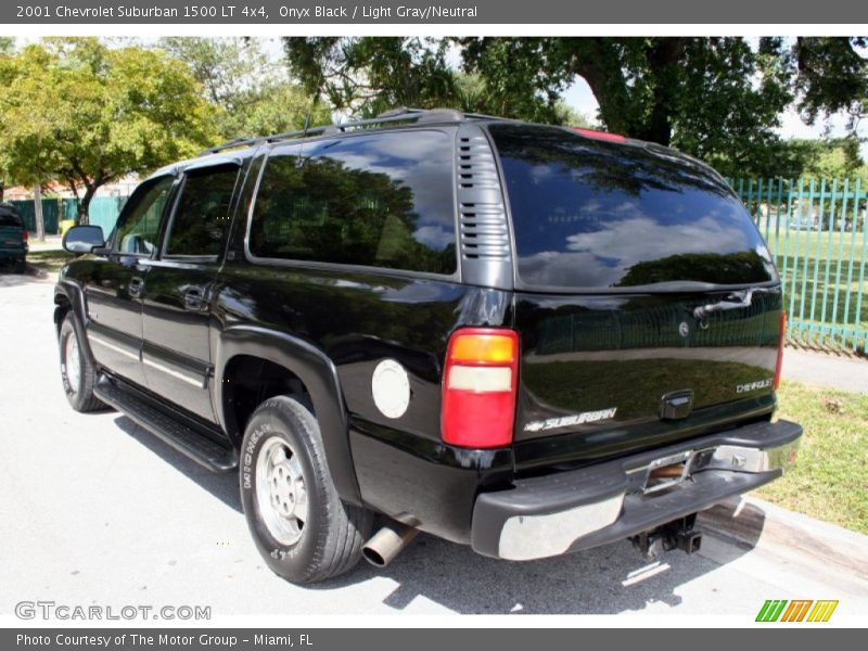 Onyx Black / Light Gray/Neutral 2001 Chevrolet Suburban 1500 LT 4x4