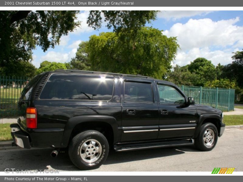 Onyx Black / Light Gray/Neutral 2001 Chevrolet Suburban 1500 LT 4x4