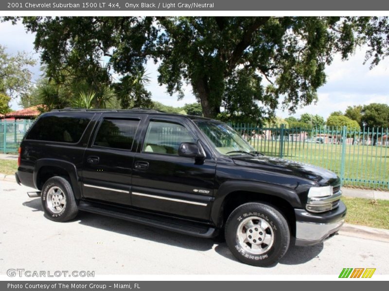 Onyx Black / Light Gray/Neutral 2001 Chevrolet Suburban 1500 LT 4x4