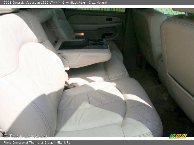 Onyx Black / Light Gray/Neutral 2001 Chevrolet Suburban 1500 LT 4x4