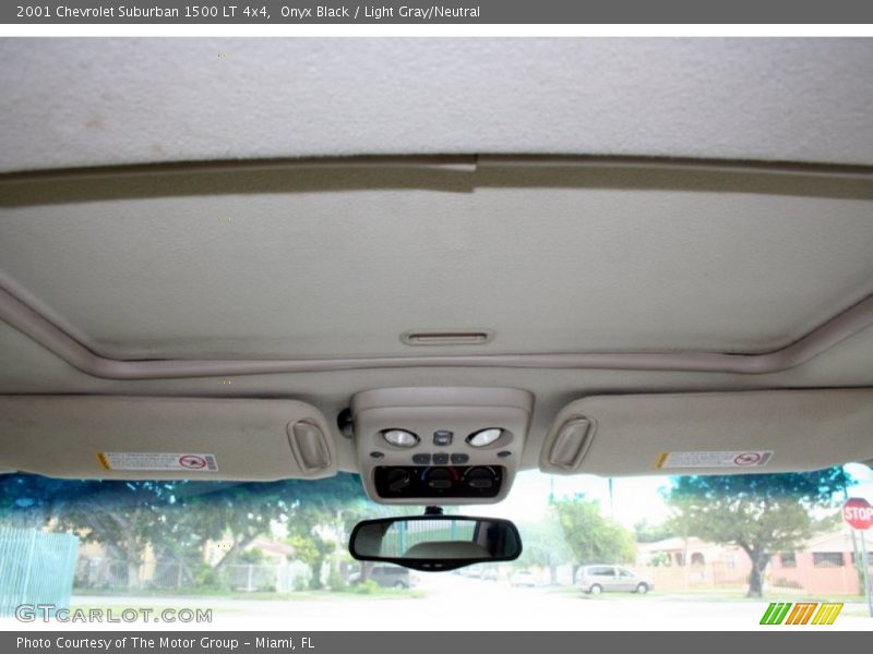 Onyx Black / Light Gray/Neutral 2001 Chevrolet Suburban 1500 LT 4x4