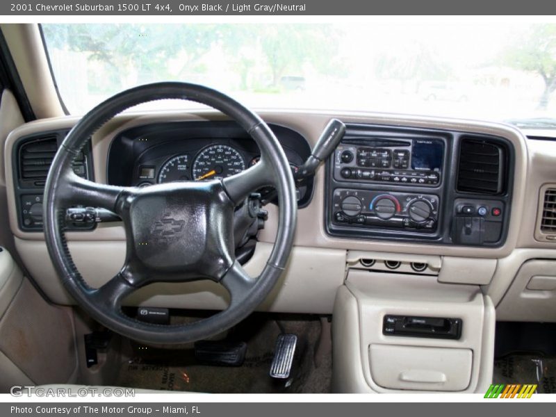 Onyx Black / Light Gray/Neutral 2001 Chevrolet Suburban 1500 LT 4x4
