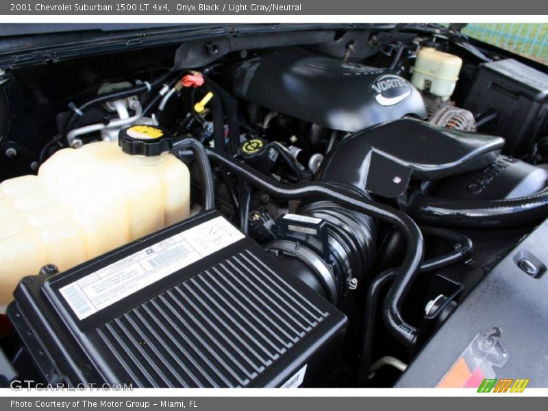 Onyx Black / Light Gray/Neutral 2001 Chevrolet Suburban 1500 LT 4x4