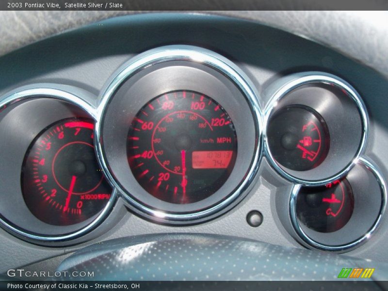 Satellite Silver / Slate 2003 Pontiac Vibe