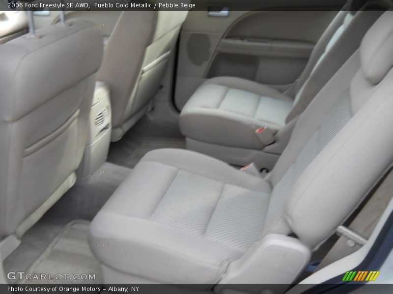 Pueblo Gold Metallic / Pebble Beige 2006 Ford Freestyle SE AWD