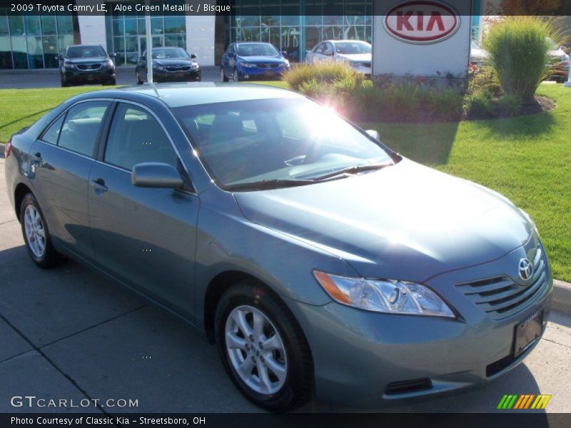 Aloe Green Metallic / Bisque 2009 Toyota Camry LE
