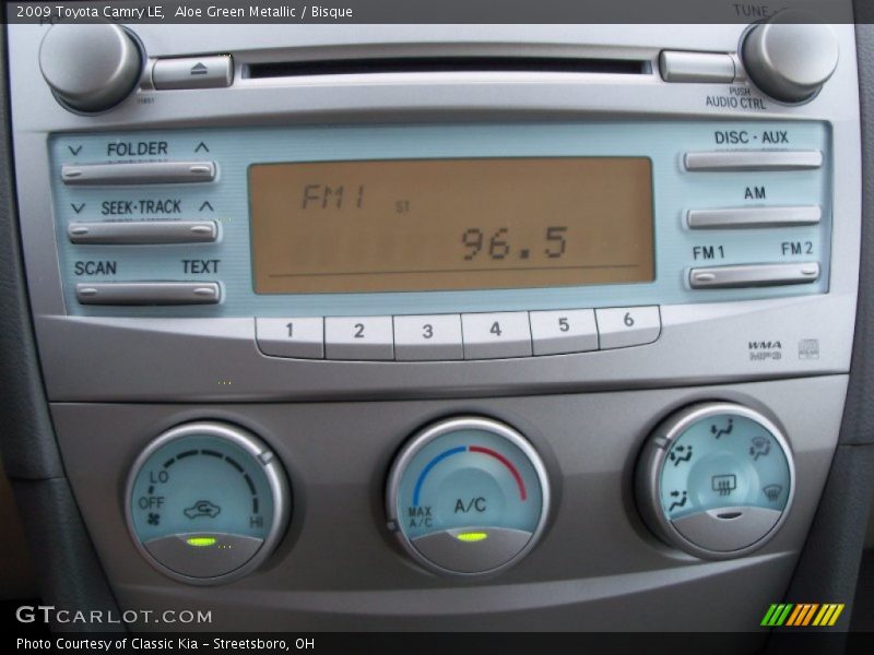 Aloe Green Metallic / Bisque 2009 Toyota Camry LE