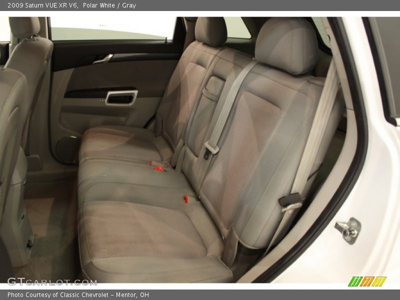 Polar White / Gray 2009 Saturn VUE XR V6