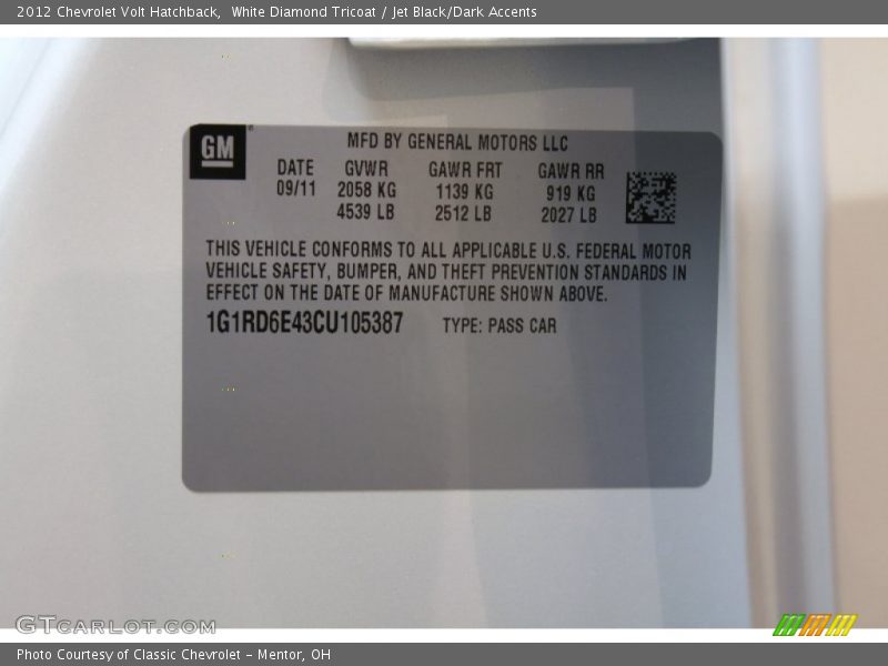 White Diamond Tricoat / Jet Black/Dark Accents 2012 Chevrolet Volt Hatchback