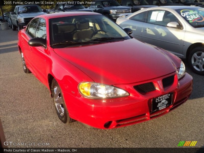 Victory Red / Dark Pewter 2005 Pontiac Grand Am SE Sedan