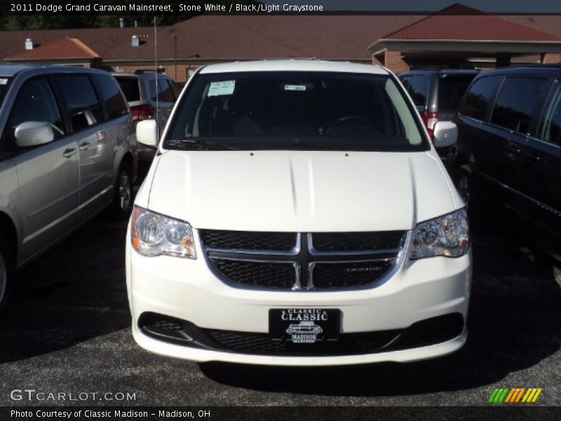 Stone White / Black/Light Graystone 2011 Dodge Grand Caravan Mainstreet