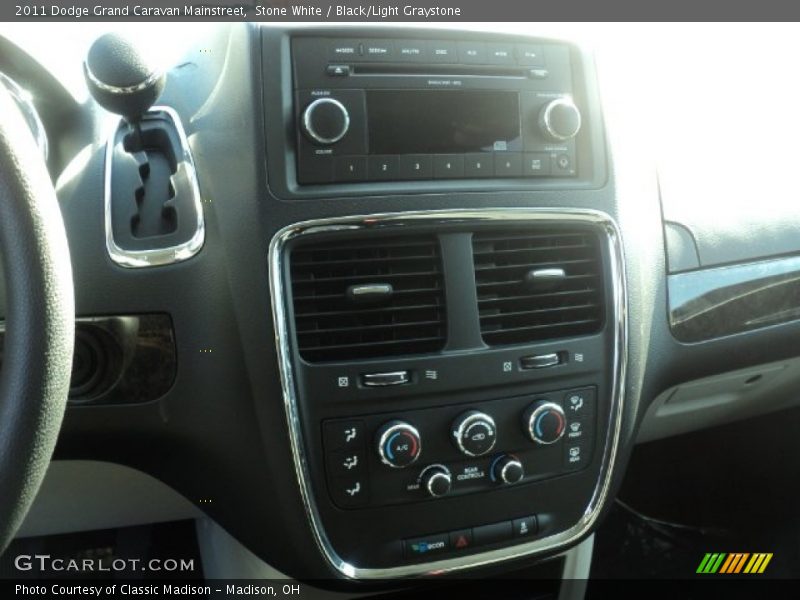 Stone White / Black/Light Graystone 2011 Dodge Grand Caravan Mainstreet