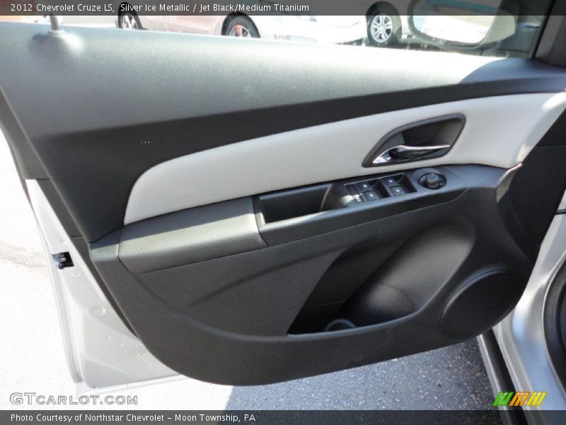 Silver Ice Metallic / Jet Black/Medium Titanium 2012 Chevrolet Cruze LS