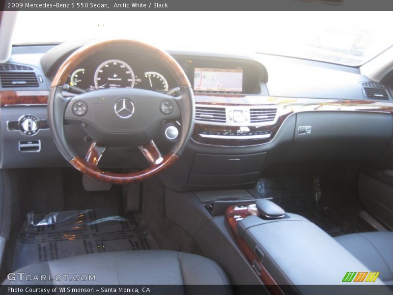 Arctic White / Black 2009 Mercedes-Benz S 550 Sedan