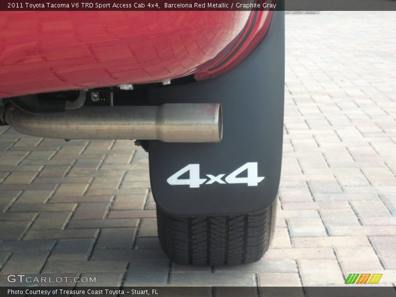 Barcelona Red Metallic / Graphite Gray 2011 Toyota Tacoma V6 TRD Sport Access Cab 4x4