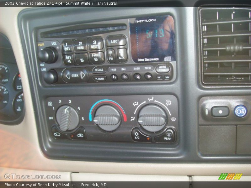 Summit White / Tan/Neutral 2002 Chevrolet Tahoe Z71 4x4