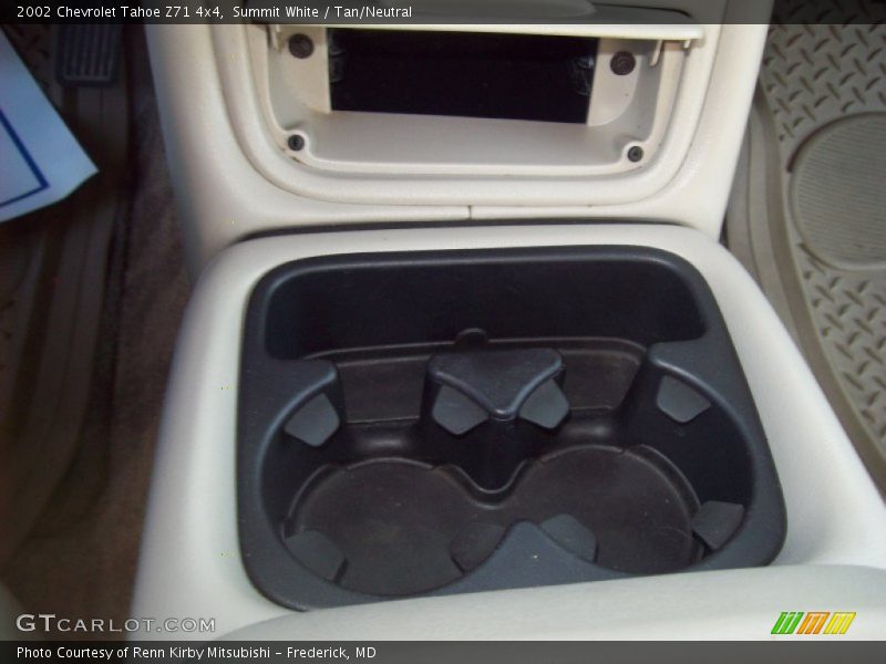 Summit White / Tan/Neutral 2002 Chevrolet Tahoe Z71 4x4