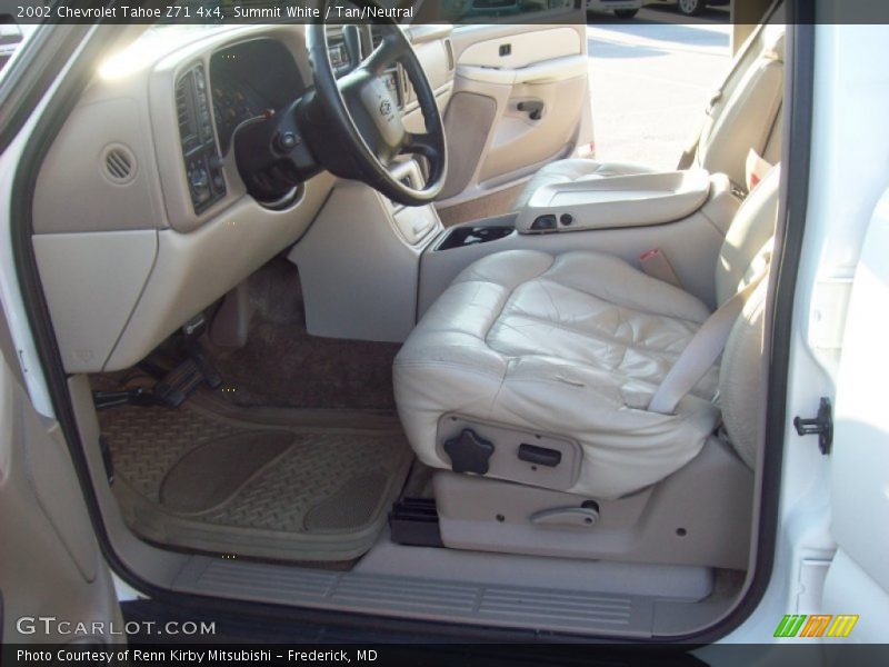 Summit White / Tan/Neutral 2002 Chevrolet Tahoe Z71 4x4