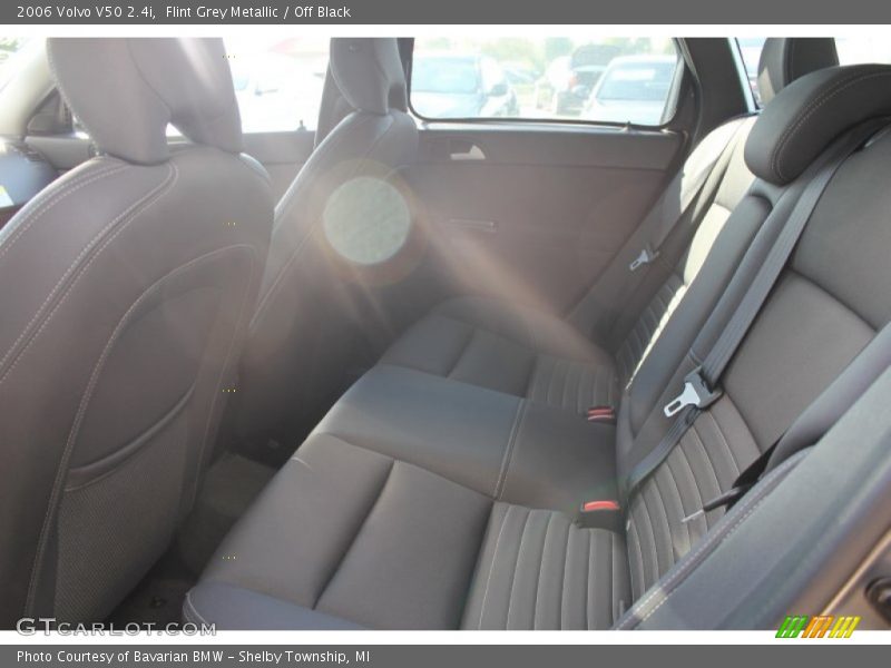 Flint Grey Metallic / Off Black 2006 Volvo V50 2.4i
