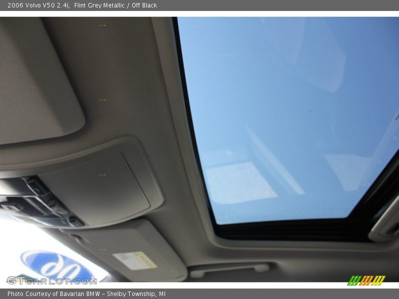 Flint Grey Metallic / Off Black 2006 Volvo V50 2.4i