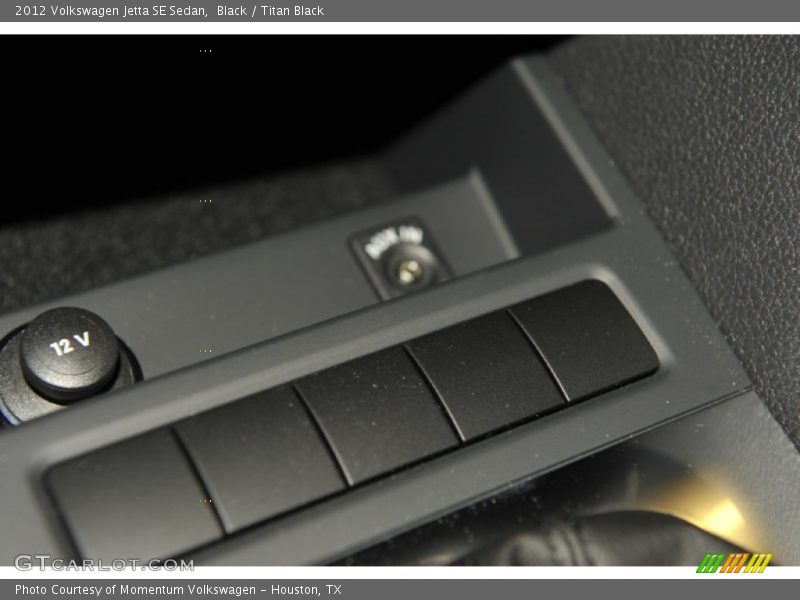 Black / Titan Black 2012 Volkswagen Jetta SE Sedan