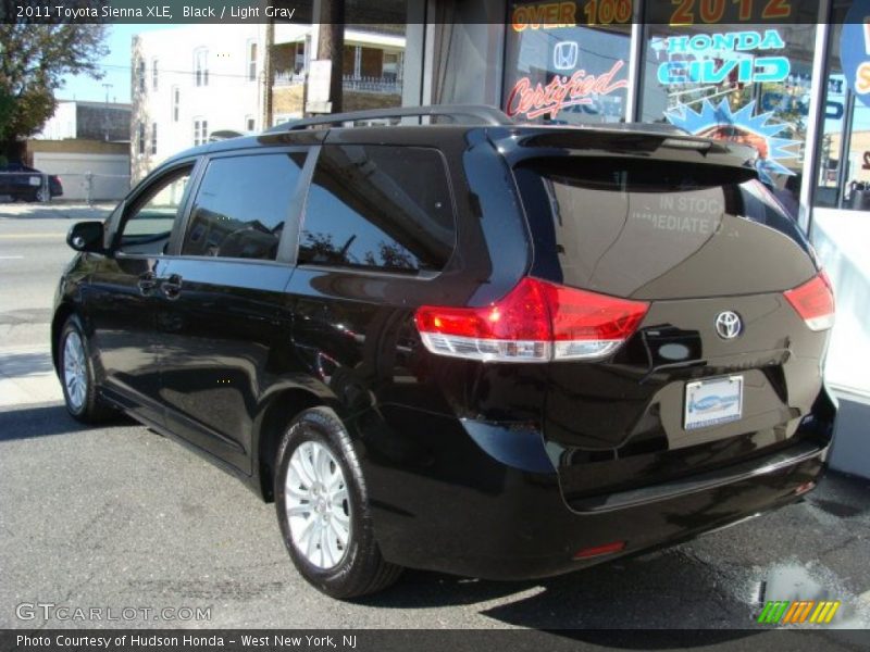 Black / Light Gray 2011 Toyota Sienna XLE