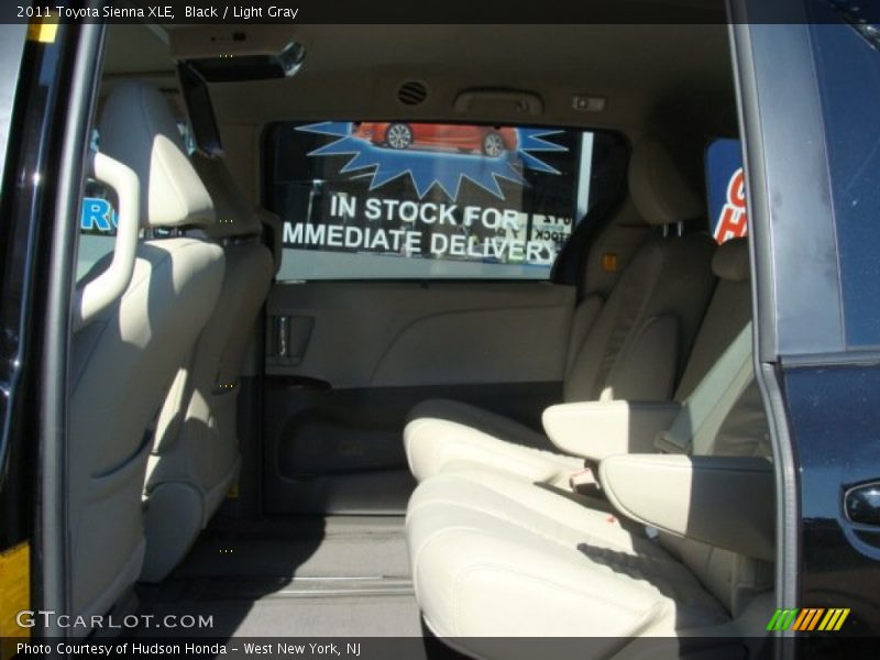 Black / Light Gray 2011 Toyota Sienna XLE