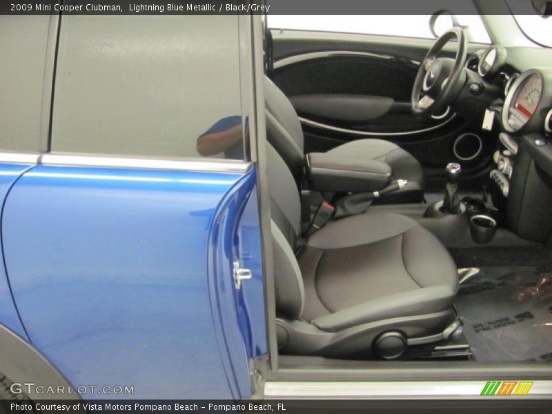 Lightning Blue Metallic / Black/Grey 2009 Mini Cooper Clubman