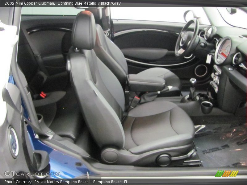 Lightning Blue Metallic / Black/Grey 2009 Mini Cooper Clubman
