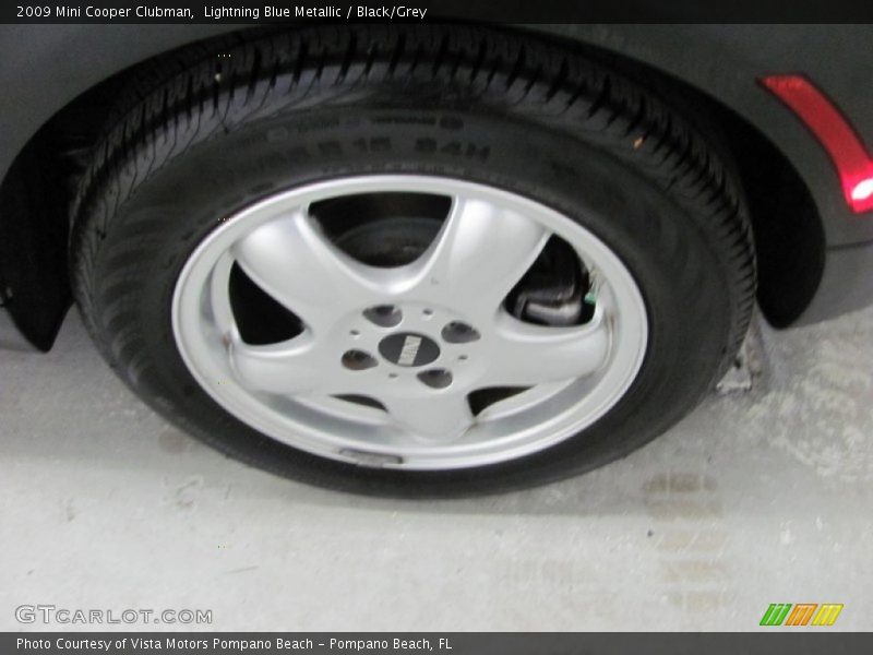 Lightning Blue Metallic / Black/Grey 2009 Mini Cooper Clubman