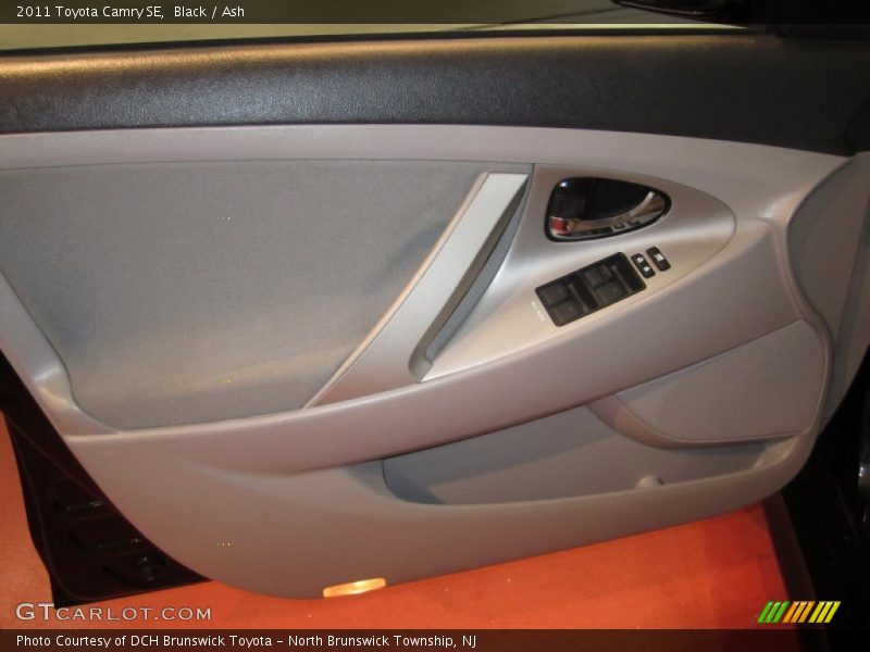 Black / Ash 2011 Toyota Camry SE