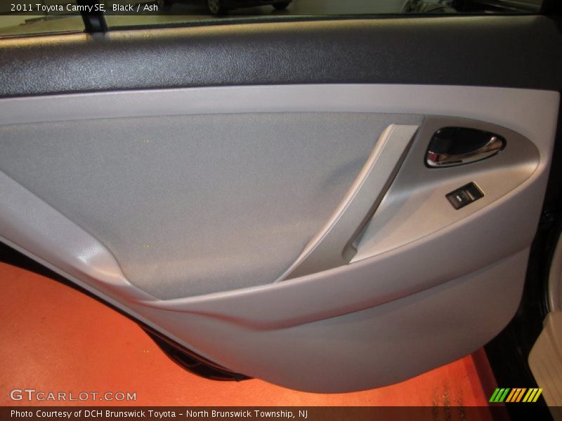 Black / Ash 2011 Toyota Camry SE