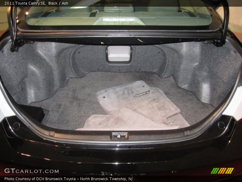 Black / Ash 2011 Toyota Camry SE