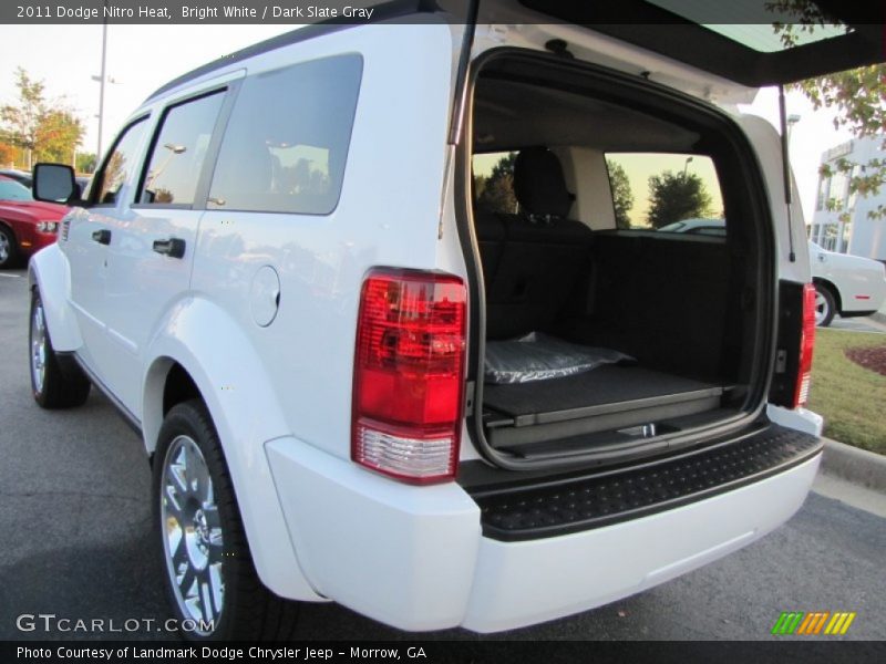 Bright White / Dark Slate Gray 2011 Dodge Nitro Heat