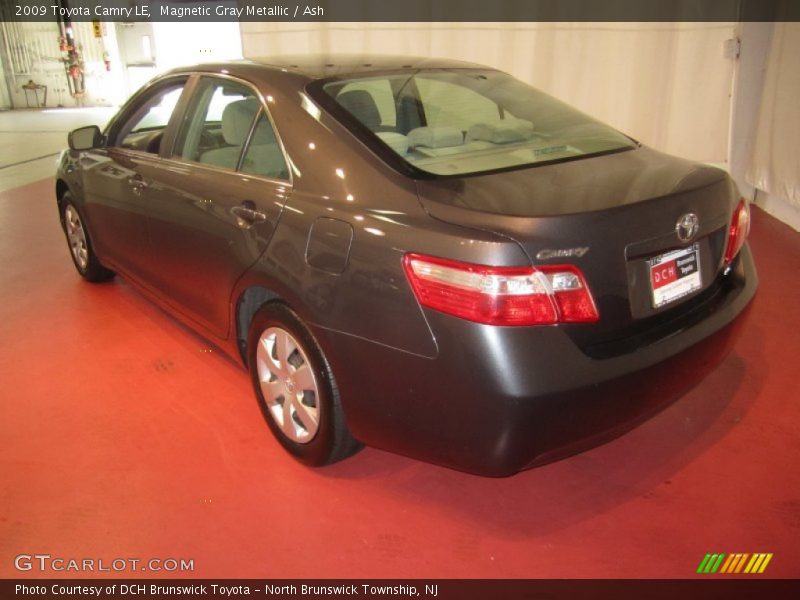 Magnetic Gray Metallic / Ash 2009 Toyota Camry LE