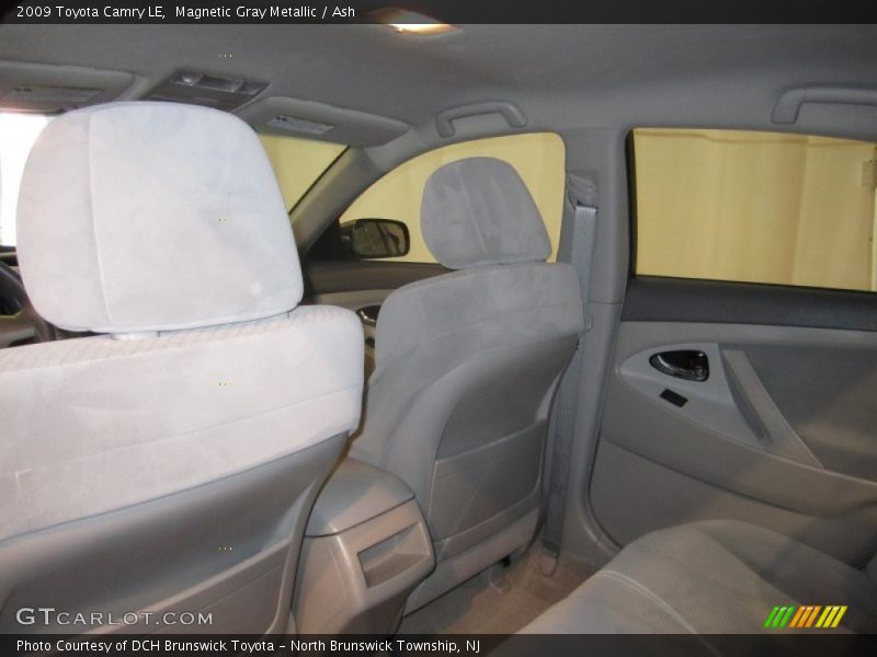 Magnetic Gray Metallic / Ash 2009 Toyota Camry LE