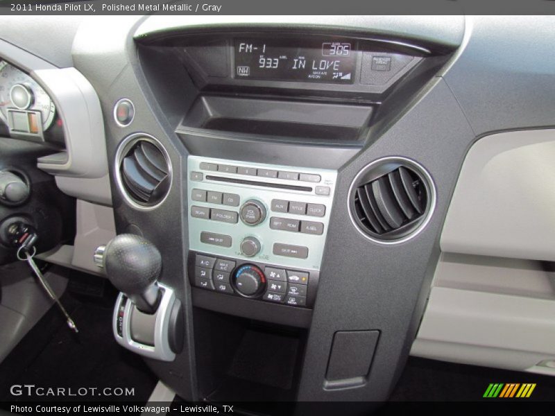 Controls of 2011 Pilot LX
