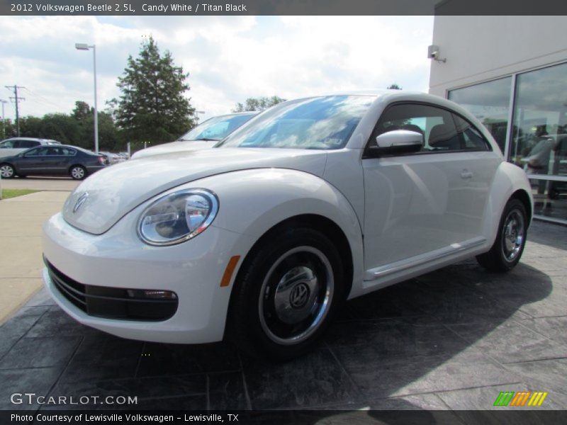 Candy White / Titan Black 2012 Volkswagen Beetle 2.5L