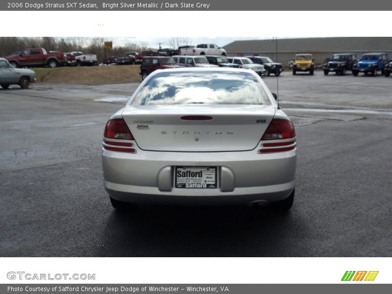 Bright Silver Metallic / Dark Slate Grey 2006 Dodge Stratus SXT Sedan