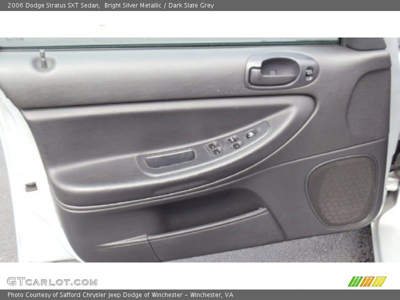 Bright Silver Metallic / Dark Slate Grey 2006 Dodge Stratus SXT Sedan