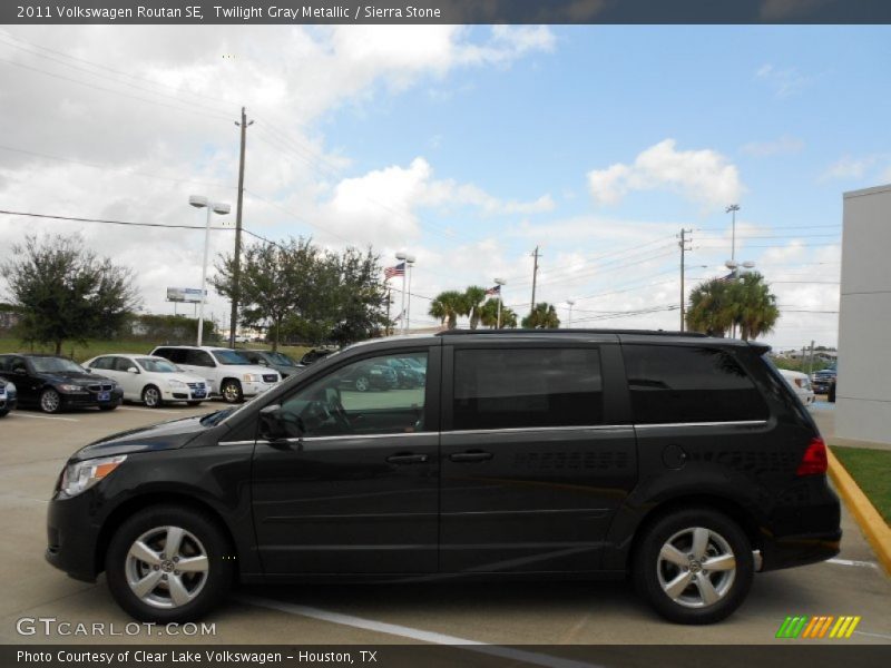 Twilight Gray Metallic / Sierra Stone 2011 Volkswagen Routan SE