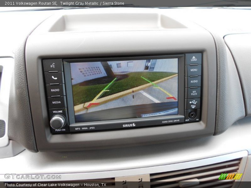 Twilight Gray Metallic / Sierra Stone 2011 Volkswagen Routan SE