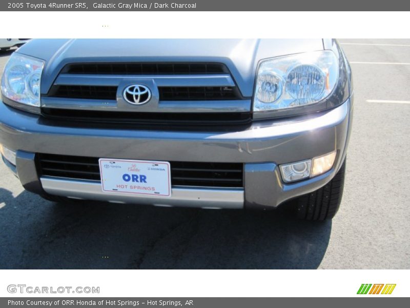 Galactic Gray Mica / Dark Charcoal 2005 Toyota 4Runner SR5
