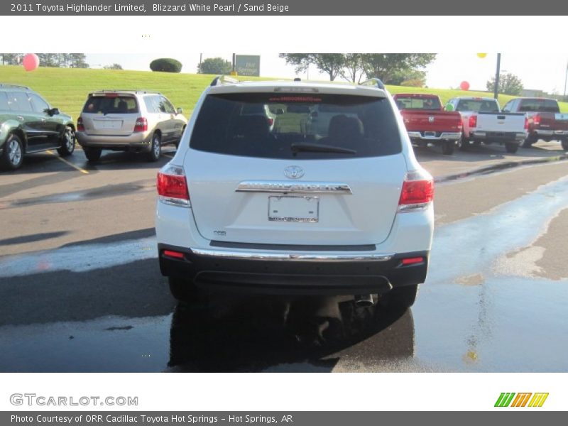 Blizzard White Pearl / Sand Beige 2011 Toyota Highlander Limited