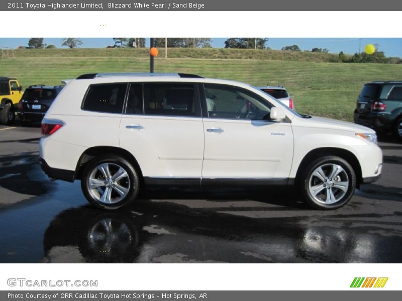 Blizzard White Pearl / Sand Beige 2011 Toyota Highlander Limited